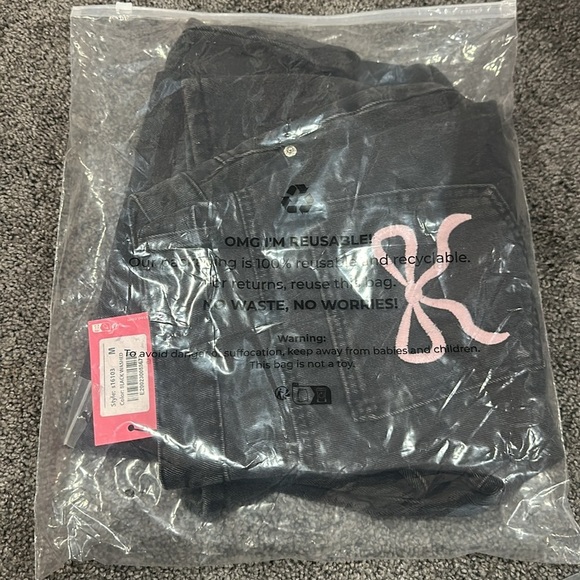 Bow Pocket Relaxed Jeans - Picture 3 of 3